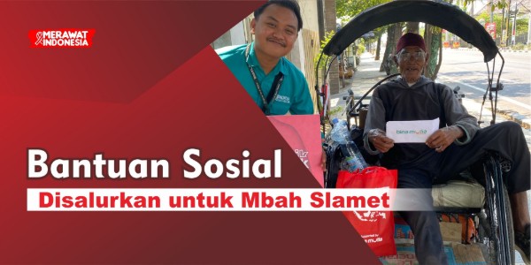 Bantuan Sosial Disalurkan untuk Mbah Slamet