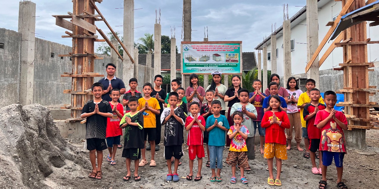 Bantu Anak anak Panti Memiliki Rumah yang Layak